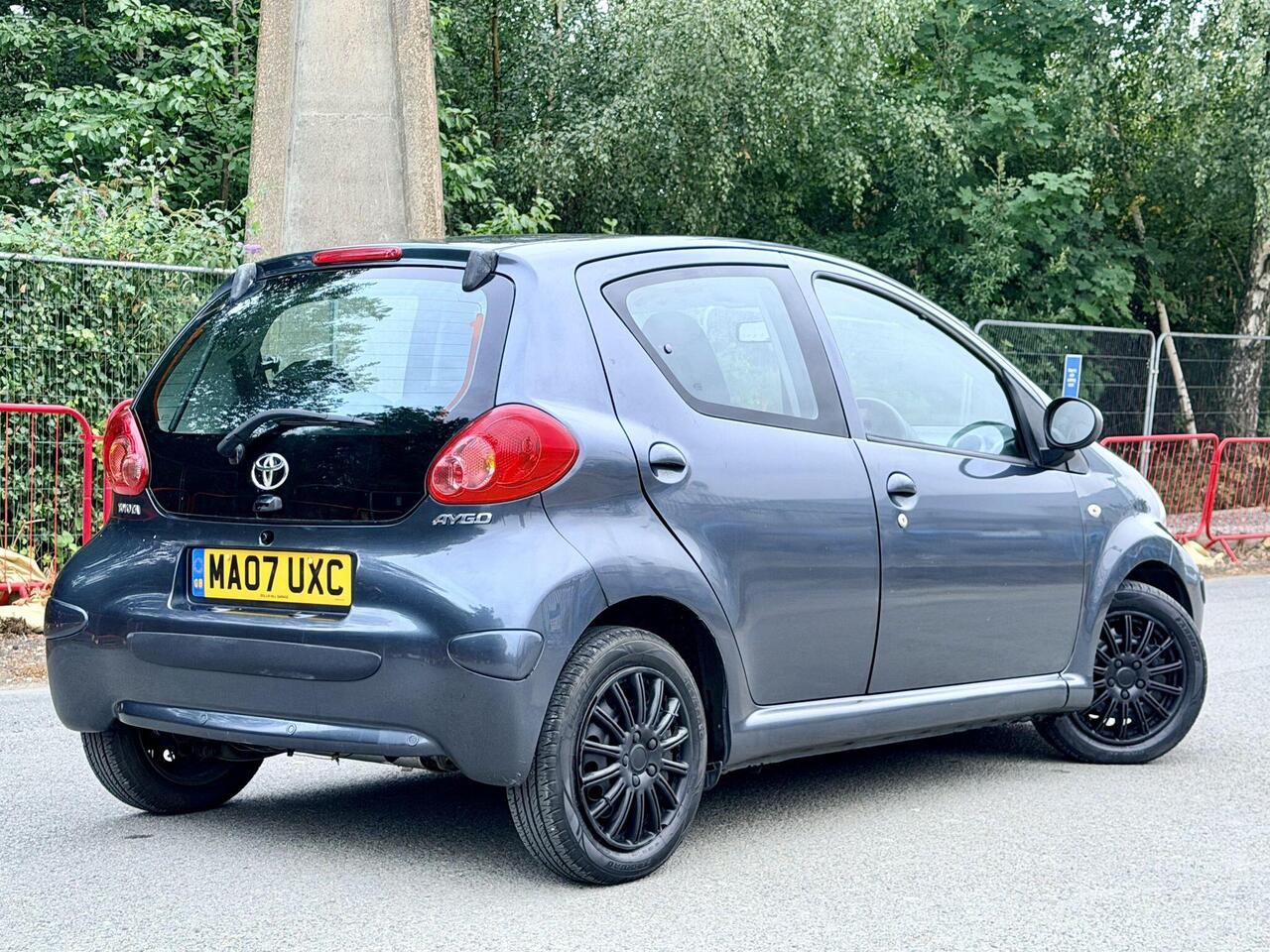 Toyota AYGO — photo 24