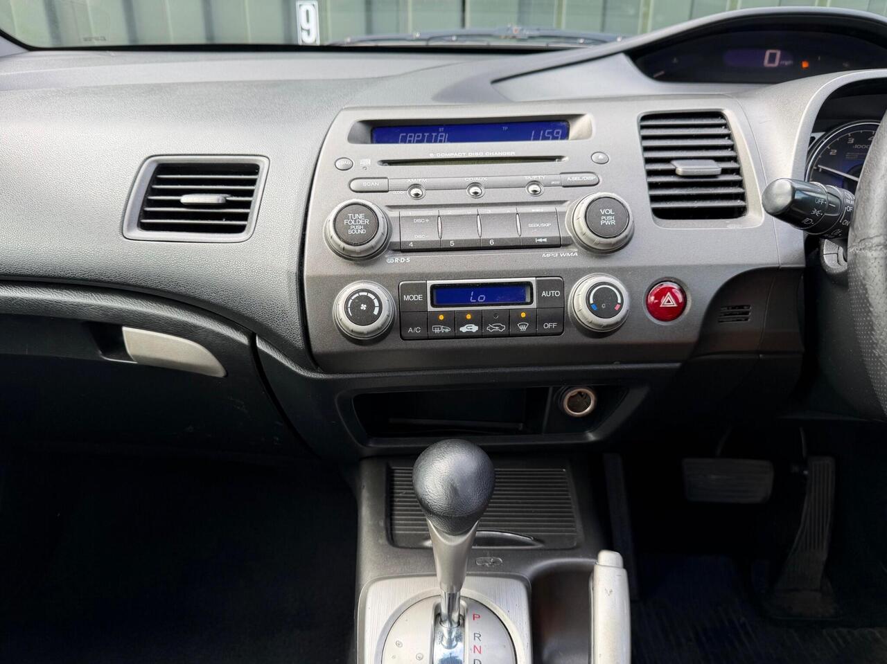 Honda Civic — photo 16
