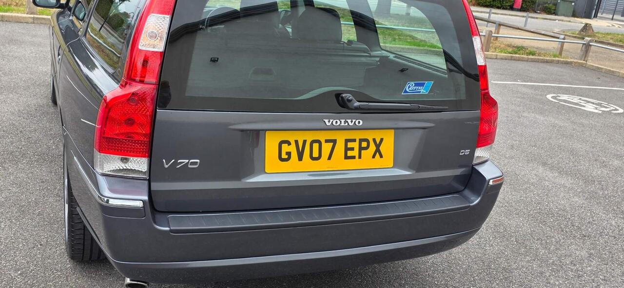 Volvo V70 — photo 19