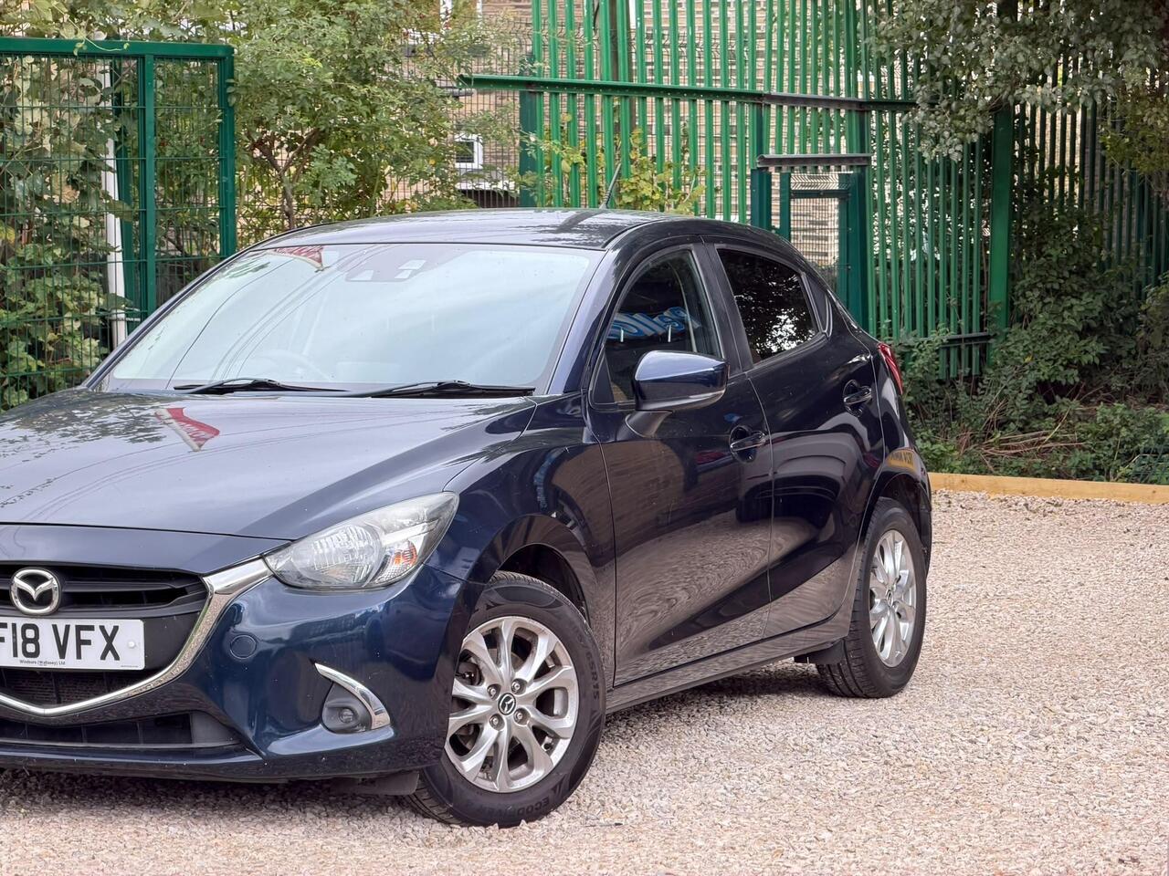 Mazda Mazda2 — photo 30