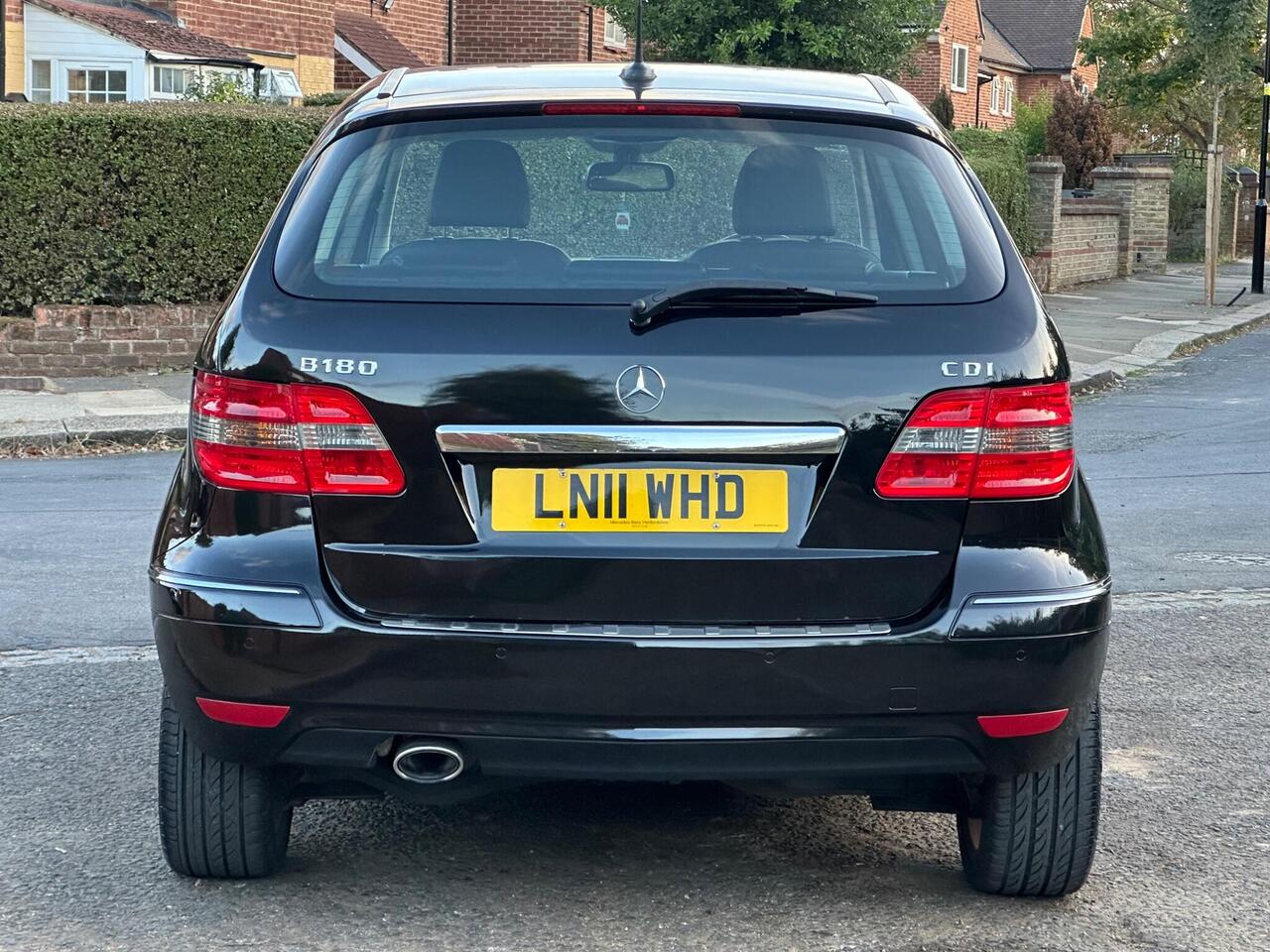 Mercedes-Benz B Class — photo 11