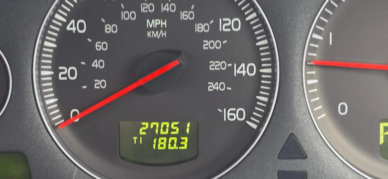Volvo V70 — photo 80