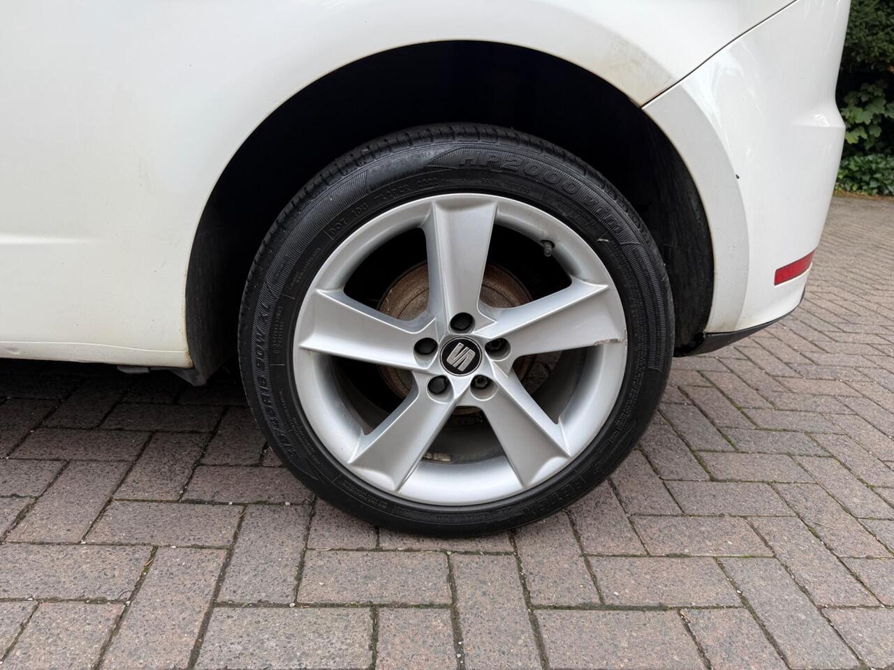SEAT Ibiza — photo 13