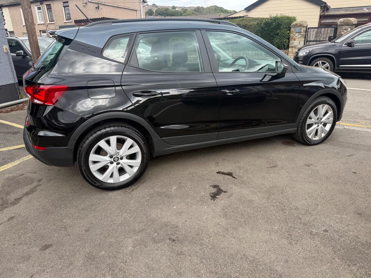 SEAT Arona — photo 8