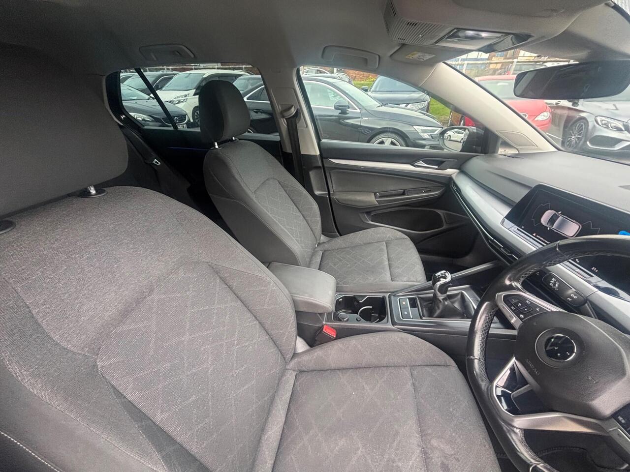 Volkswagen Golf — photo 9