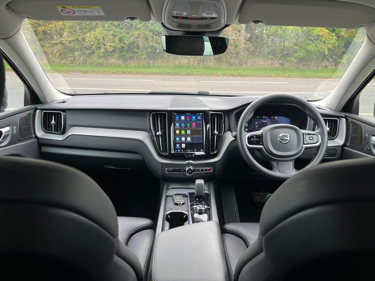 Volvo XC60 — photo 22