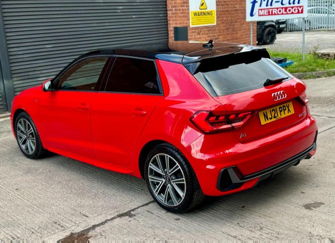 Audi A1 — photo 18