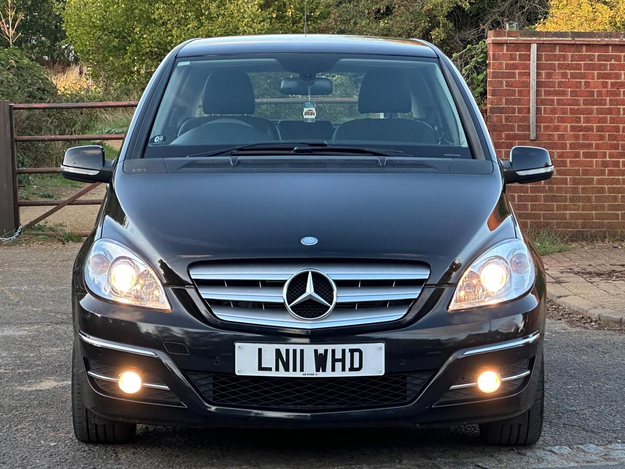Mercedes-Benz B Class — photo 17