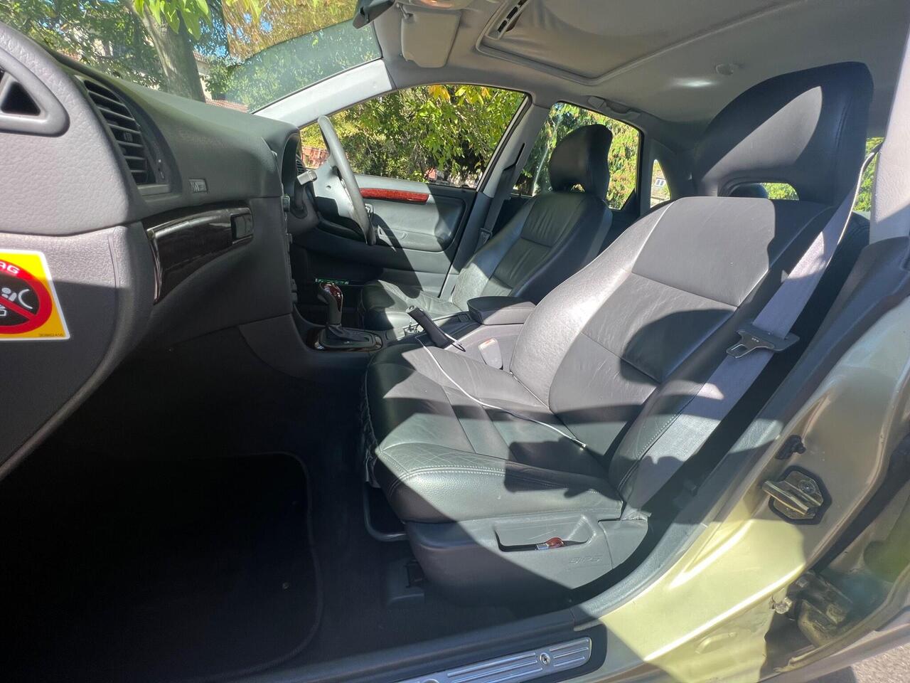 Volvo S40 — photo 22