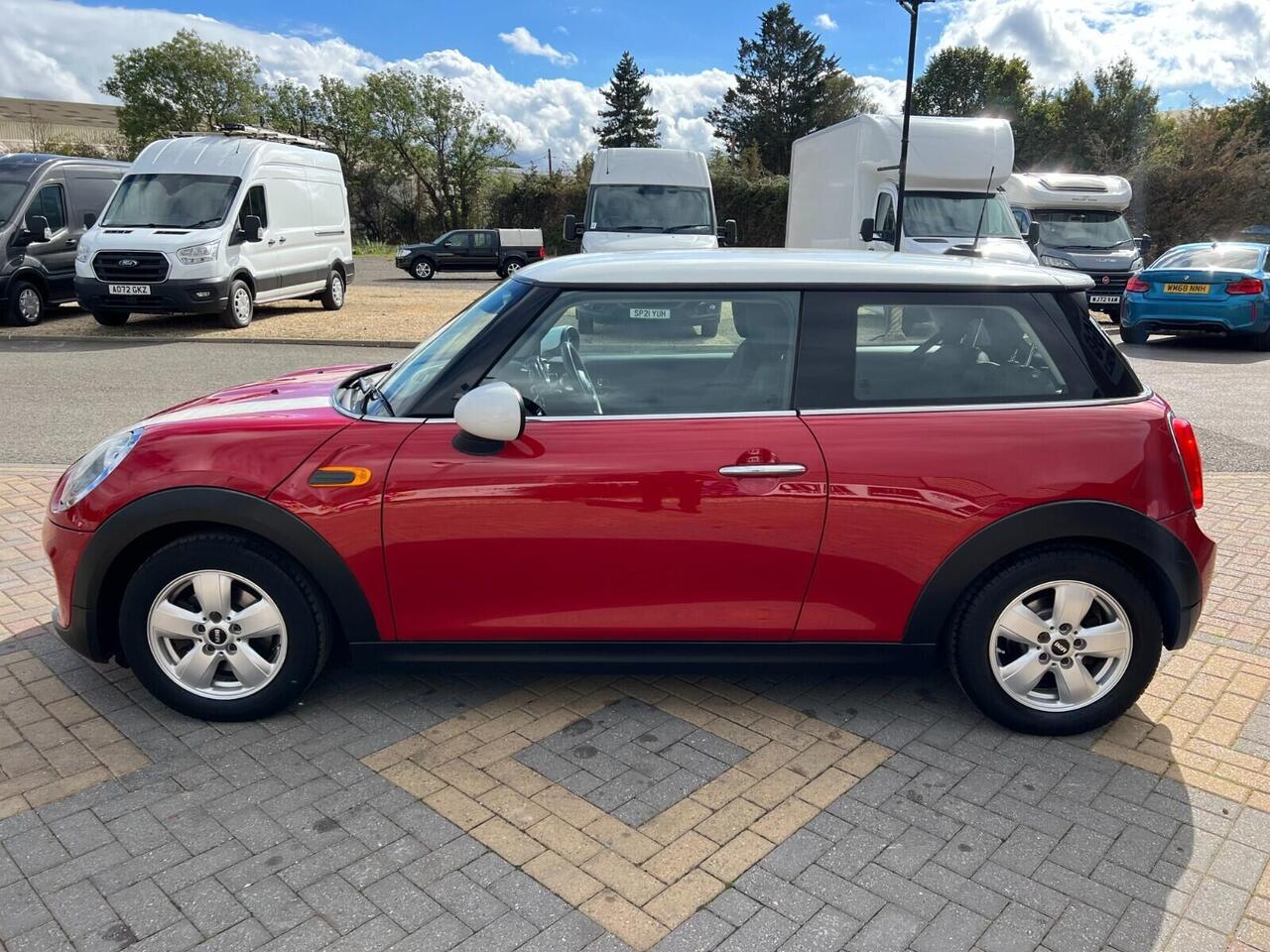 MINI Hatch — photo 9