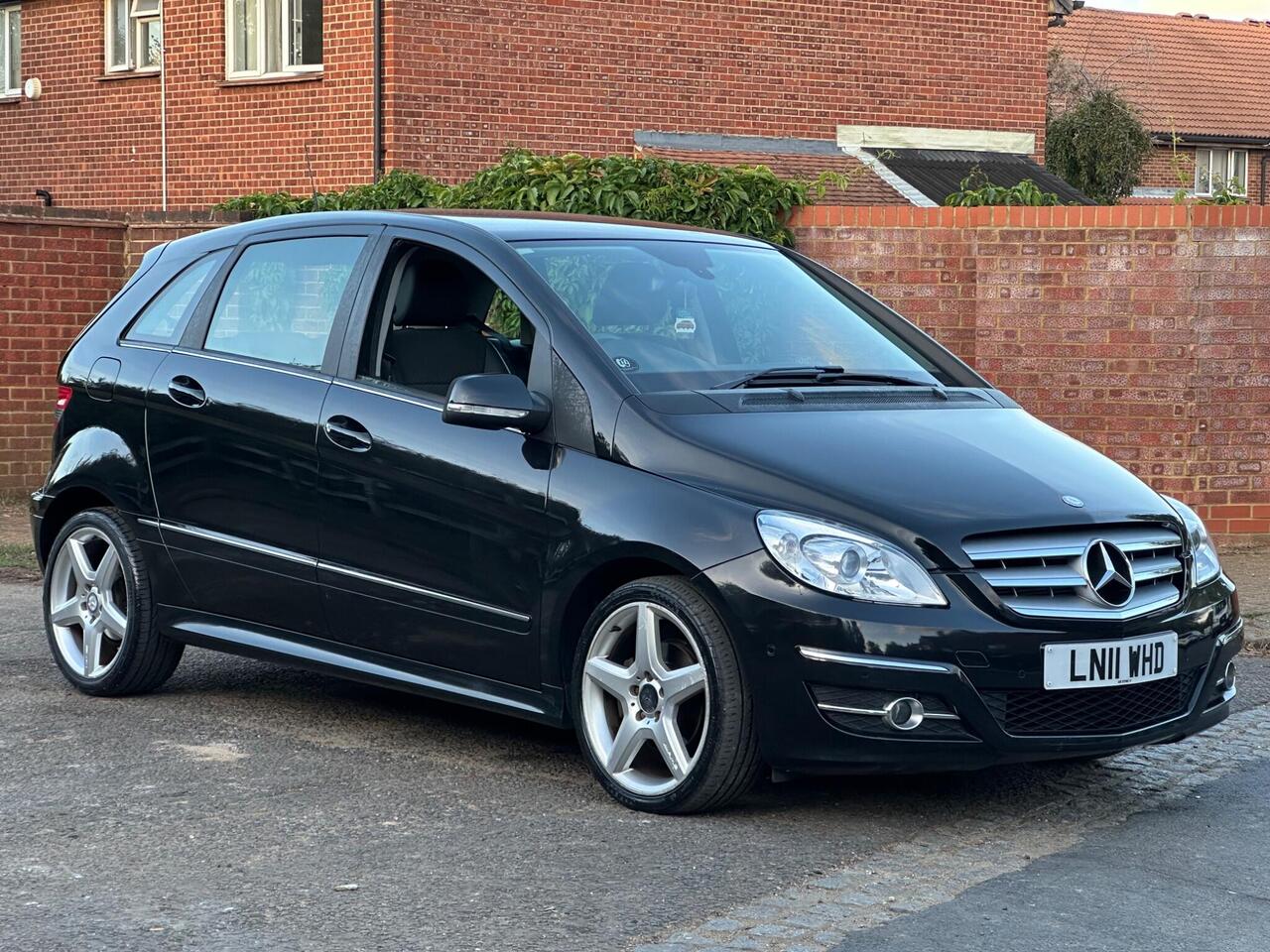 Mercedes-Benz B Class — photo 15