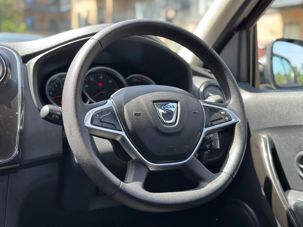 Dacia Sandero — photo 17