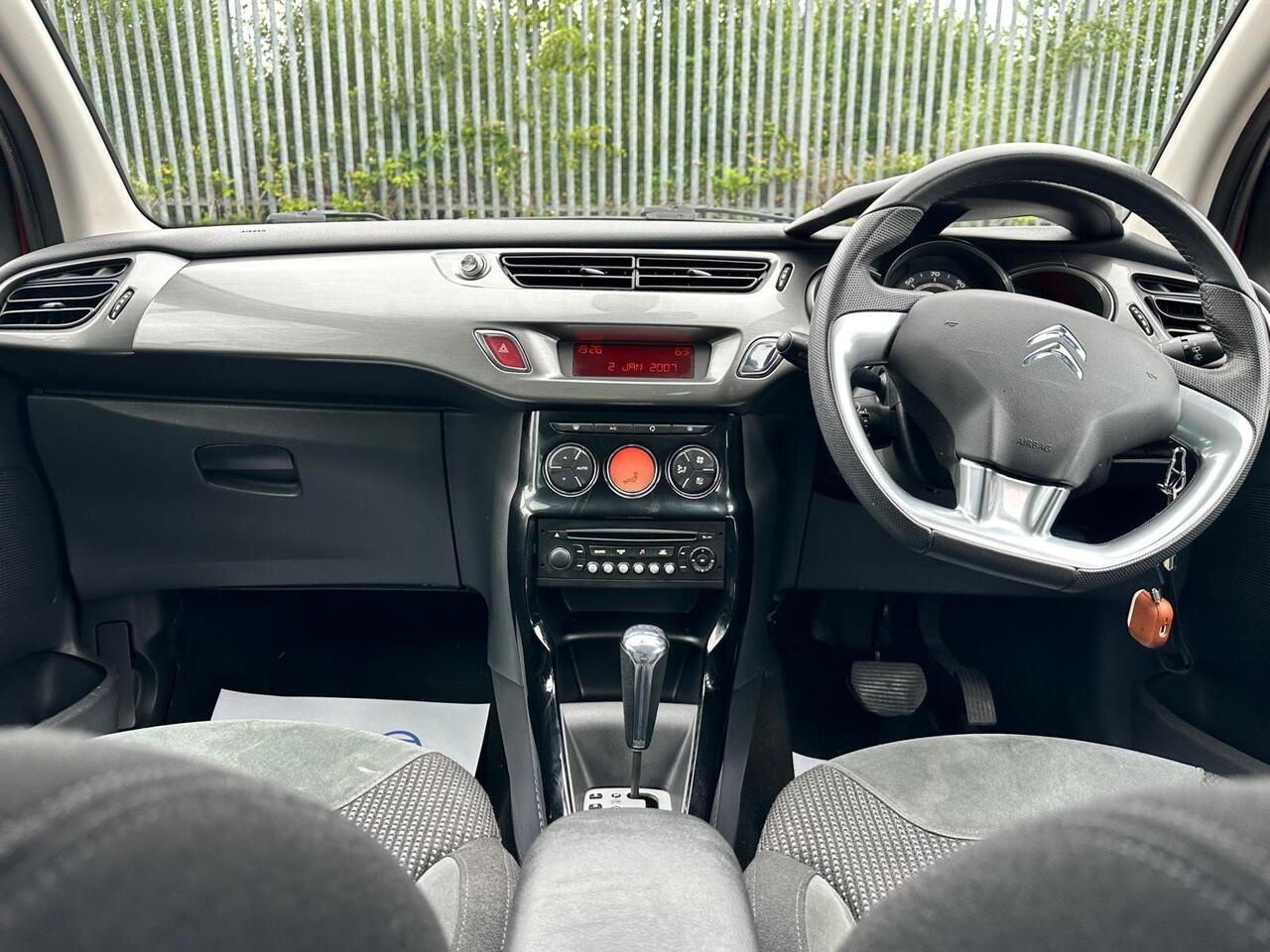 Citroen C3 — photo 19