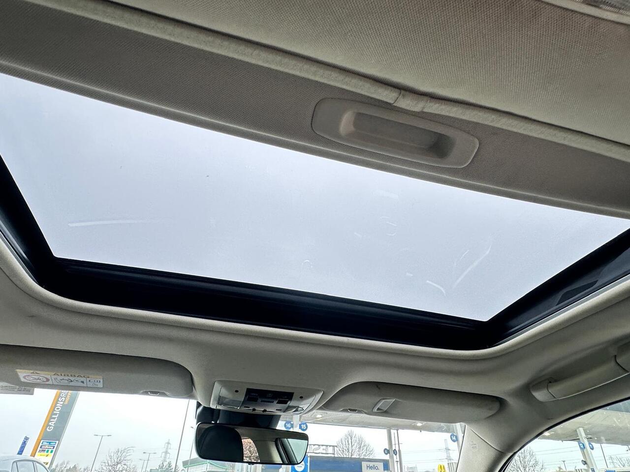 Lexus CT — photo 51