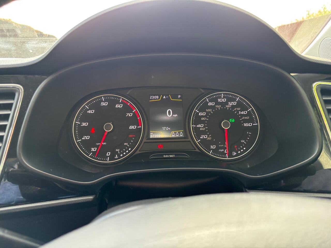 SEAT Leon — photo 14