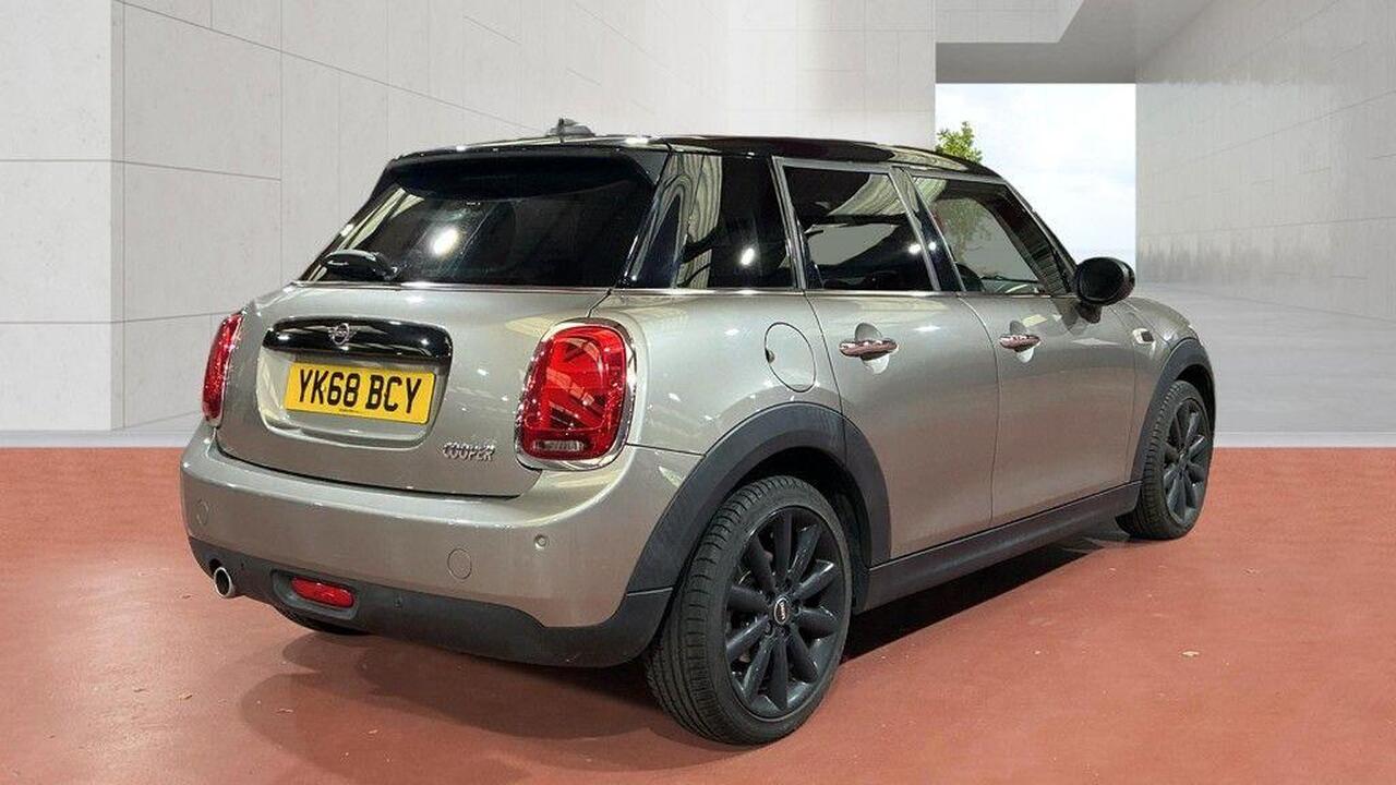 MINI Hatch — photo 4