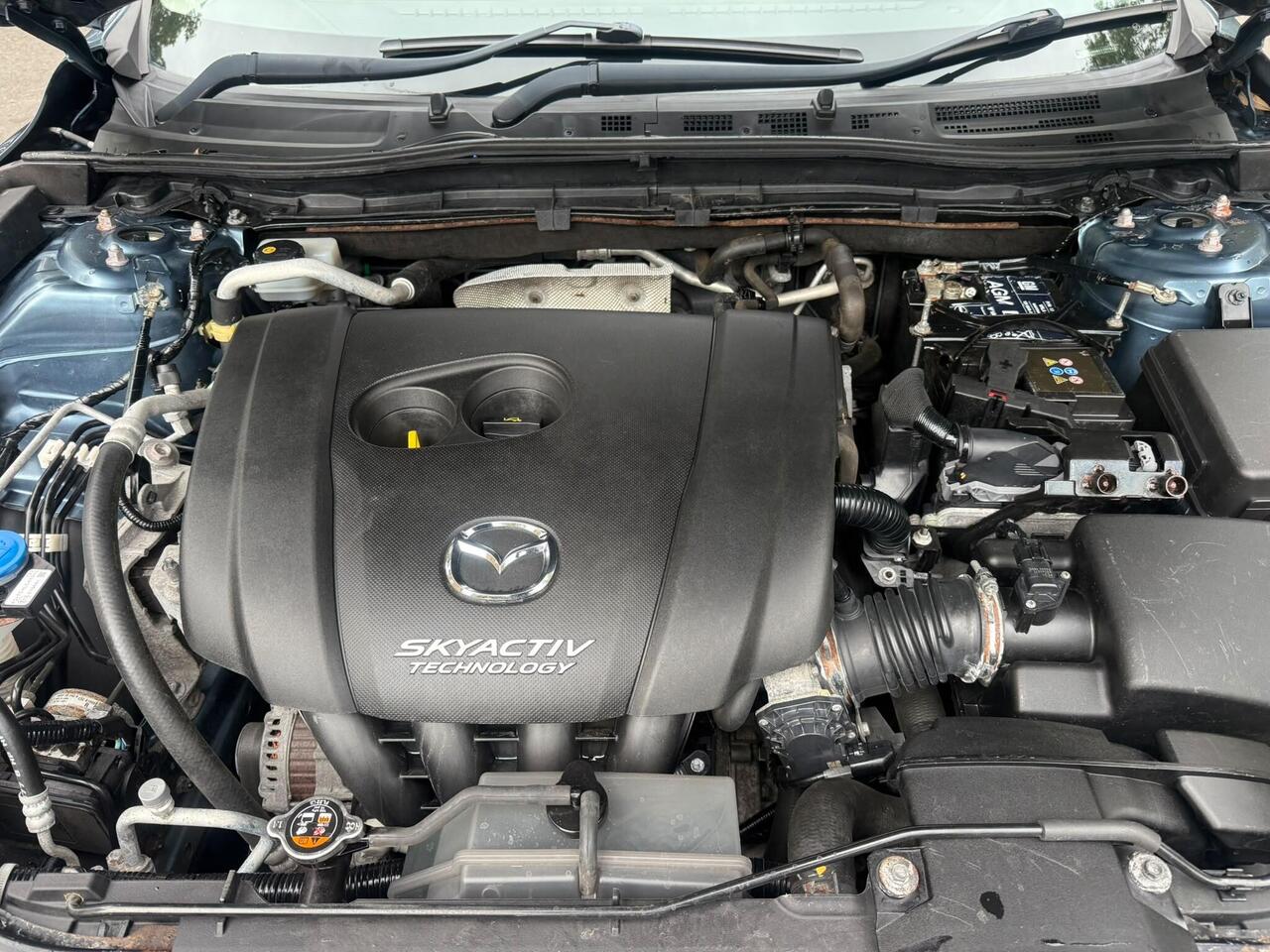 Mazda Mazda3 — photo 2