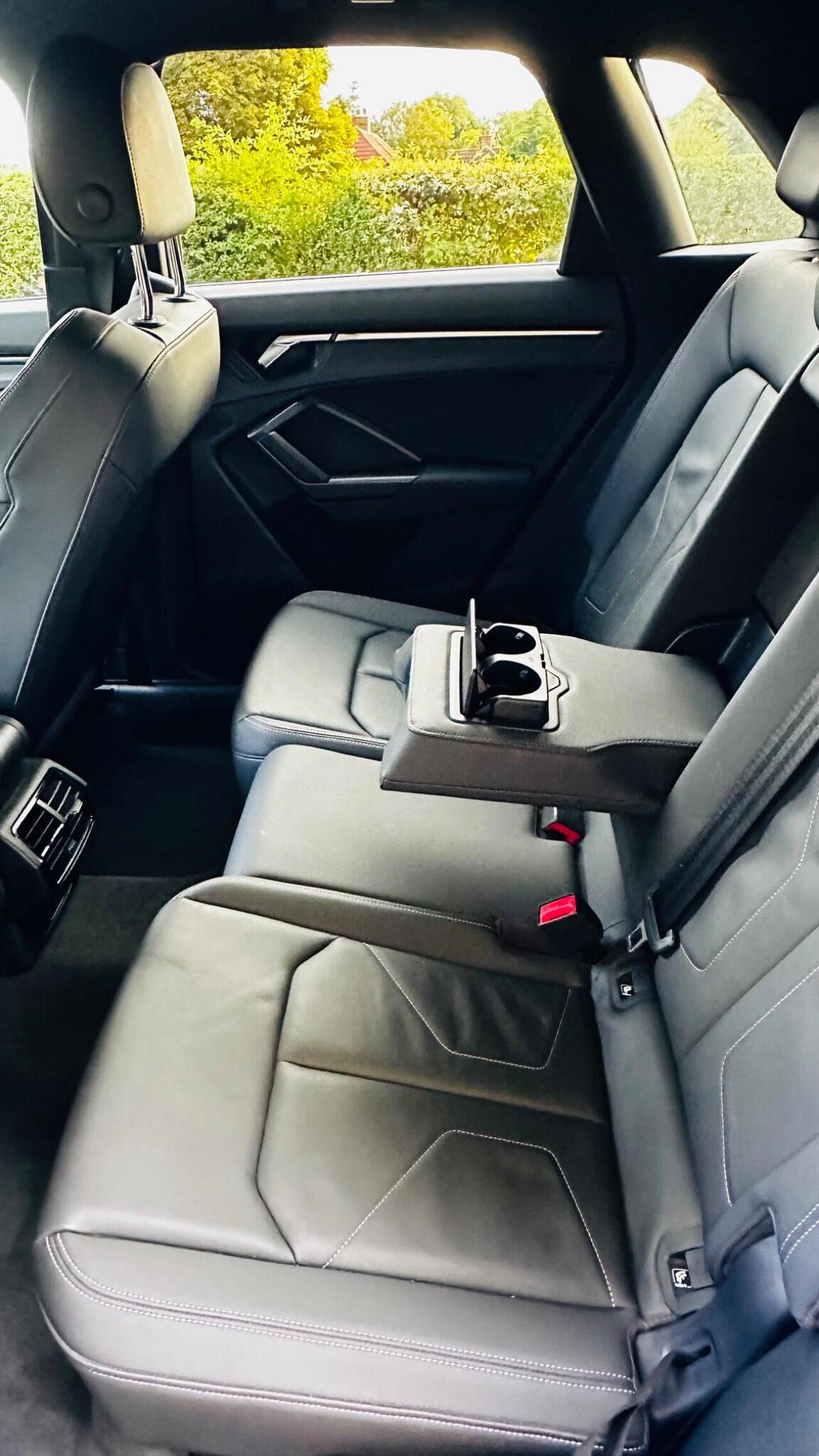 Audi Q3 — photo 21