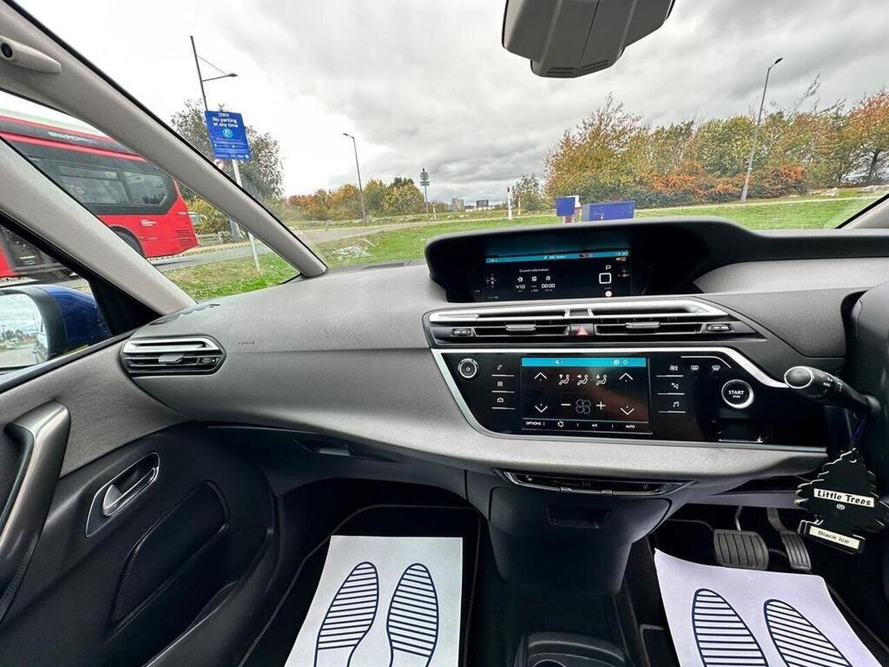 Citroen Grand C4 SpaceTourer — photo 18