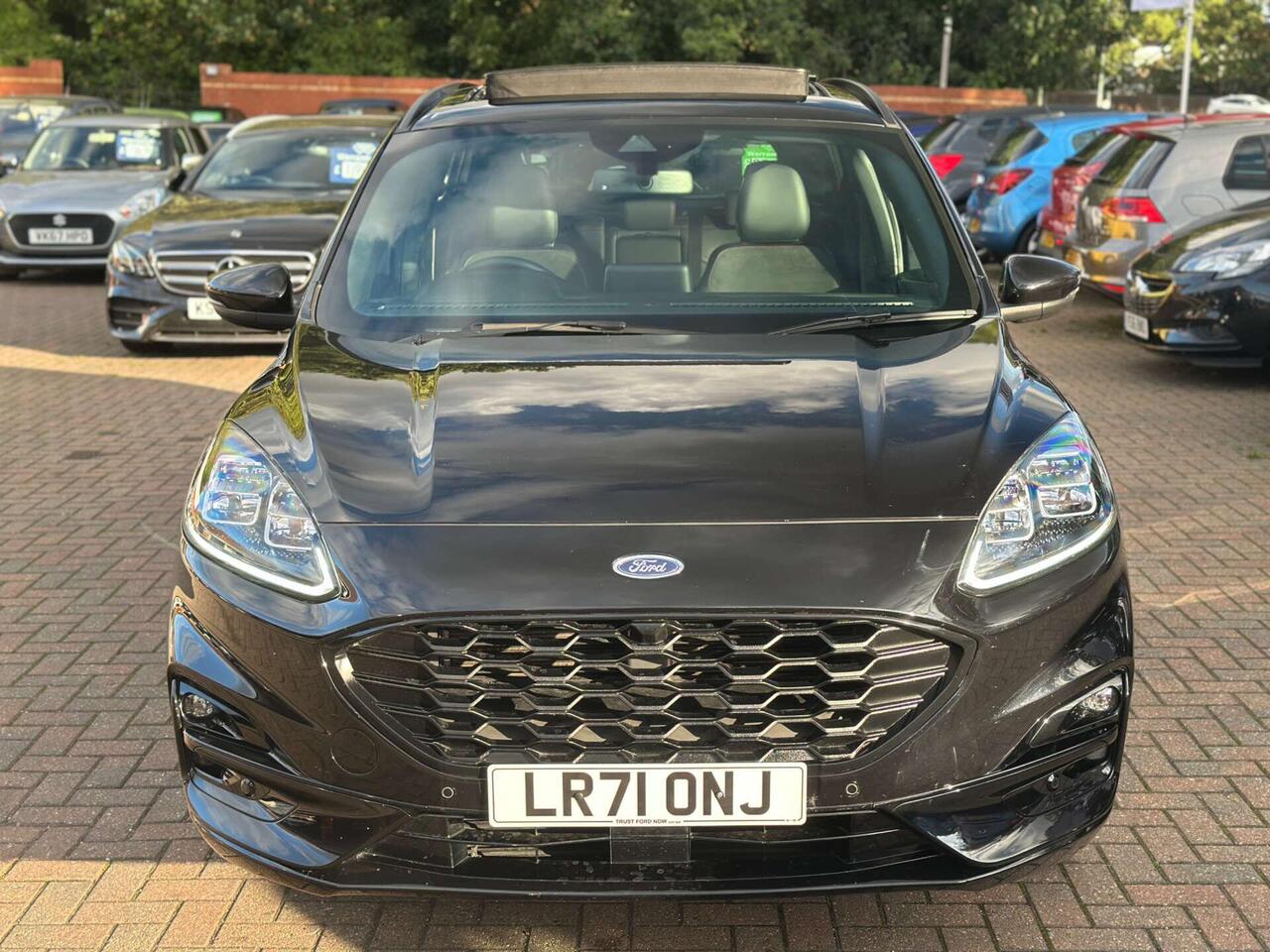 Ford Kuga — photo 14