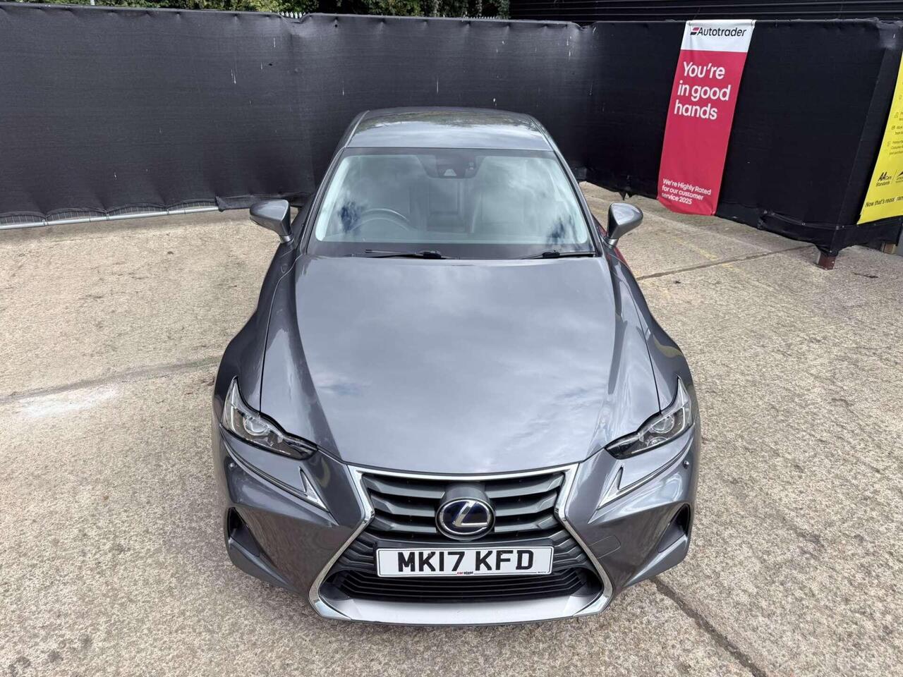 Lexus IS — photo 11