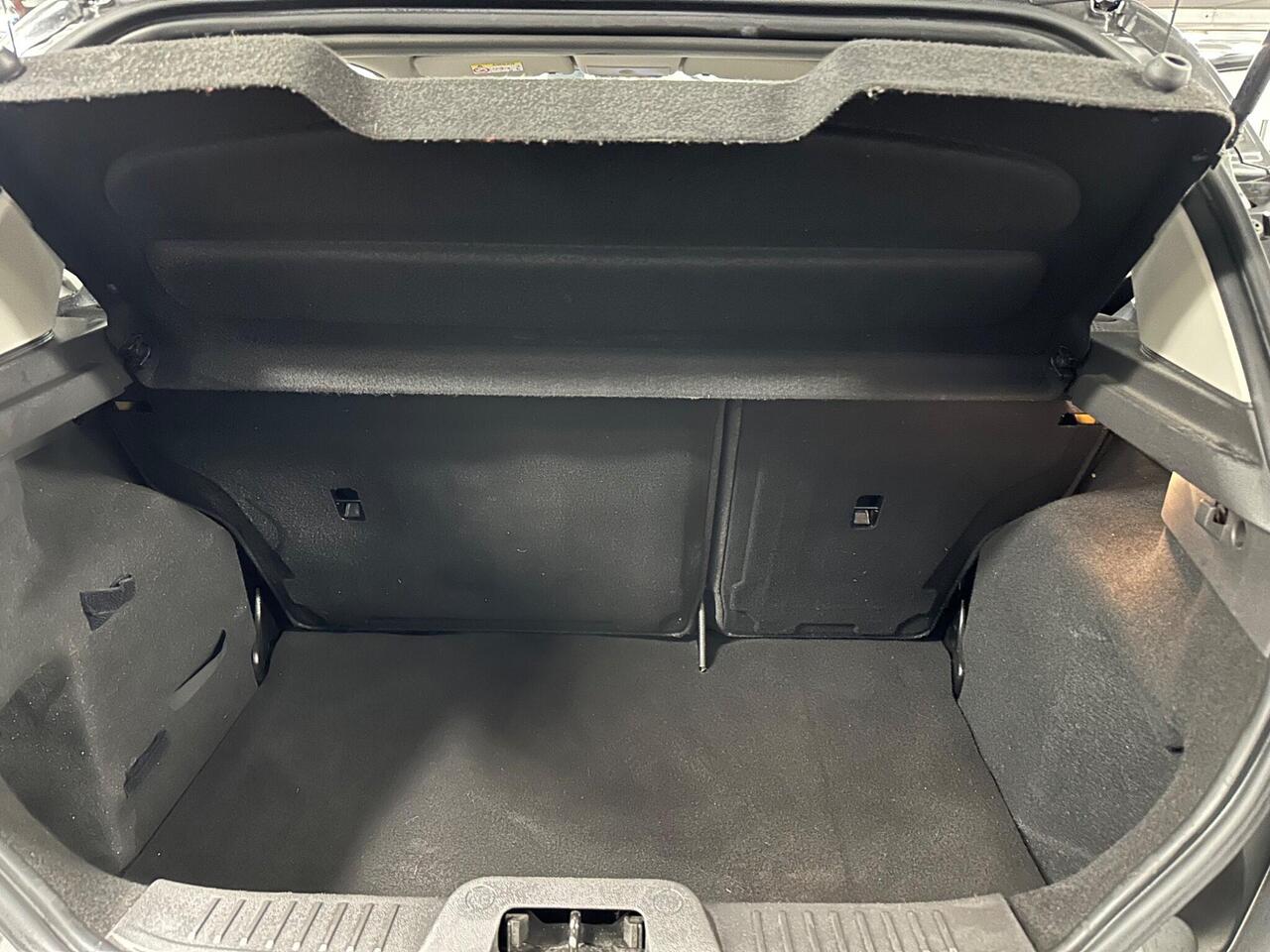 Ford Fiesta — photo 13