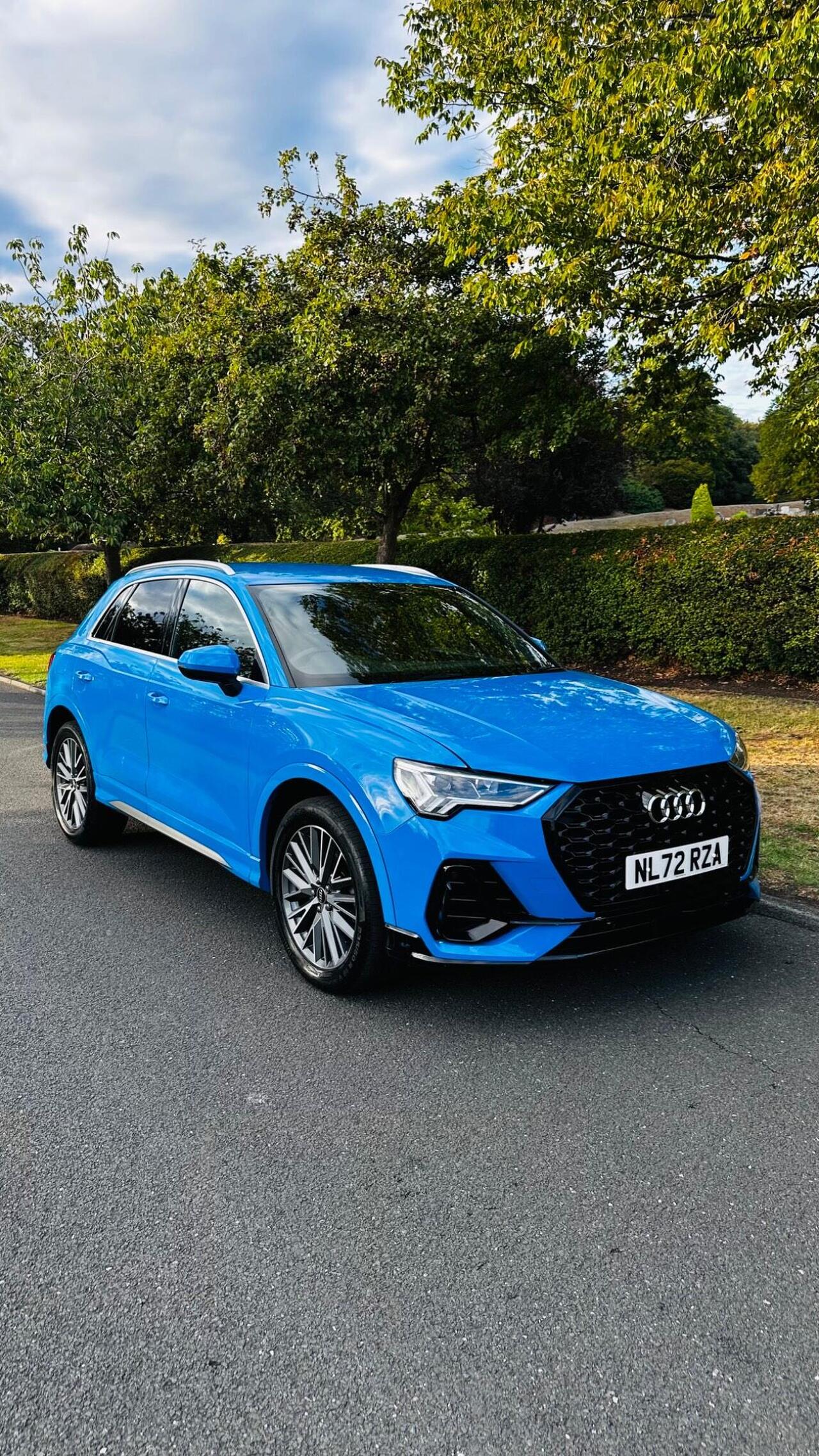 Audi Q3 — photo 1