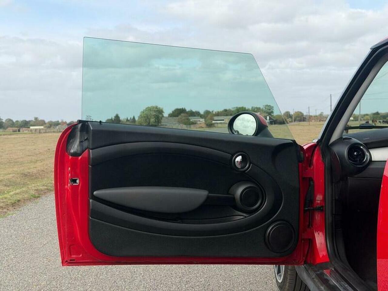 MINI Hatch — photo 18