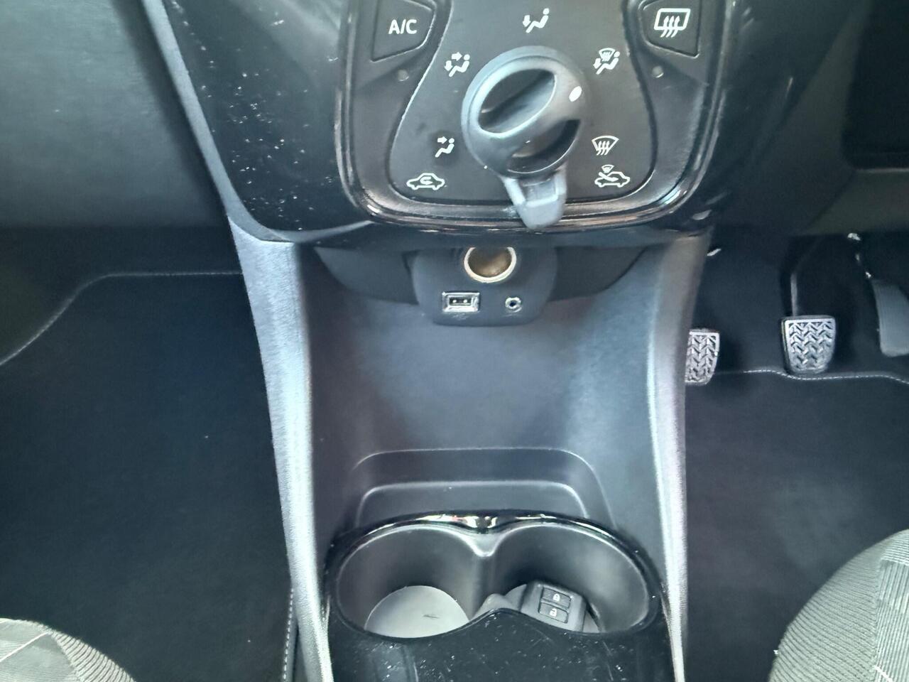 Peugeot 108 — photo 46