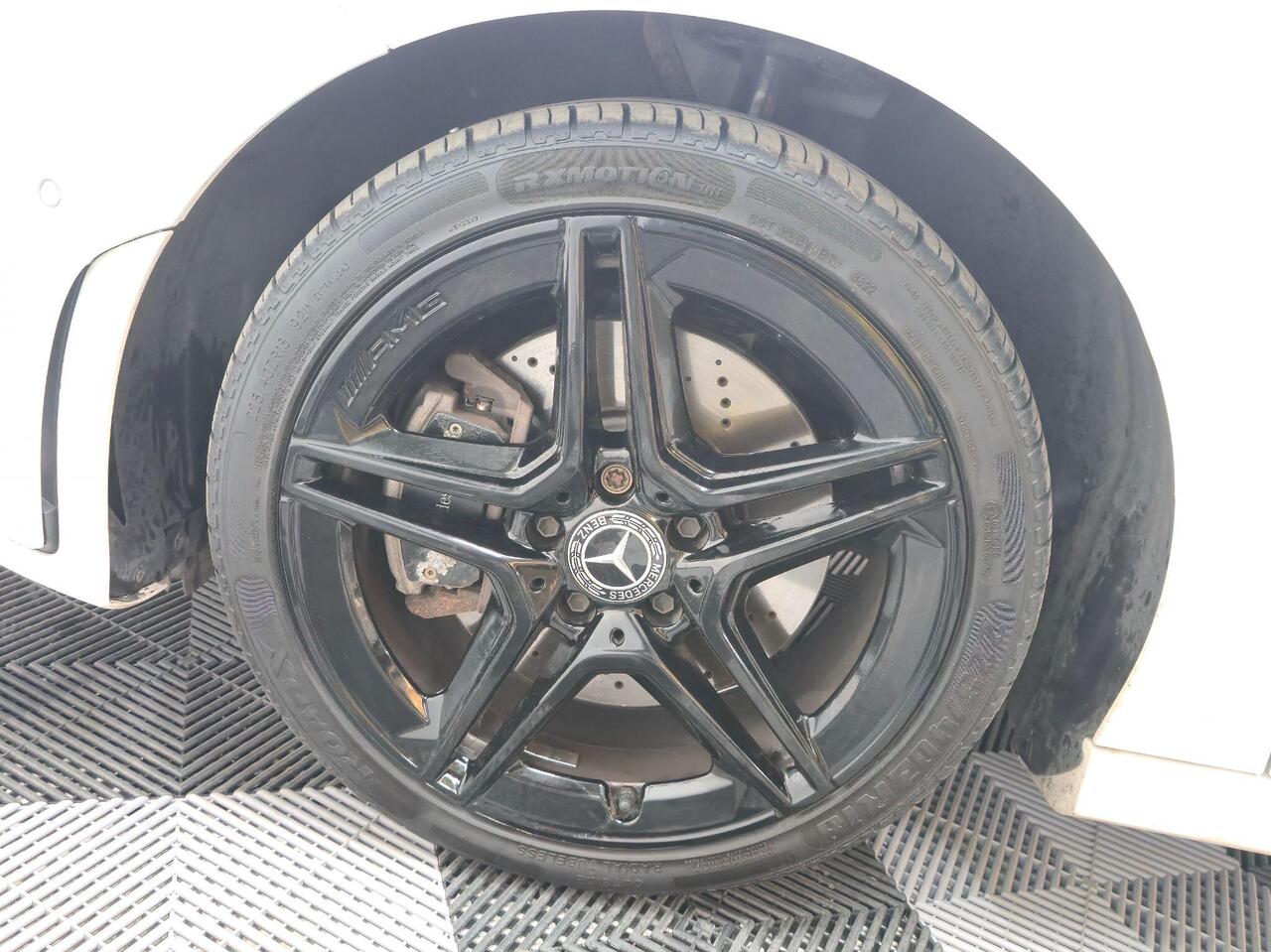 Mercedes-Benz CLA — photo 55