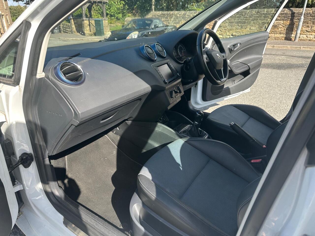 SEAT Ibiza — photo 11