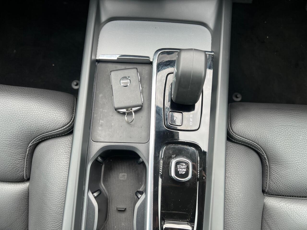 Volvo XC60 — photo 37