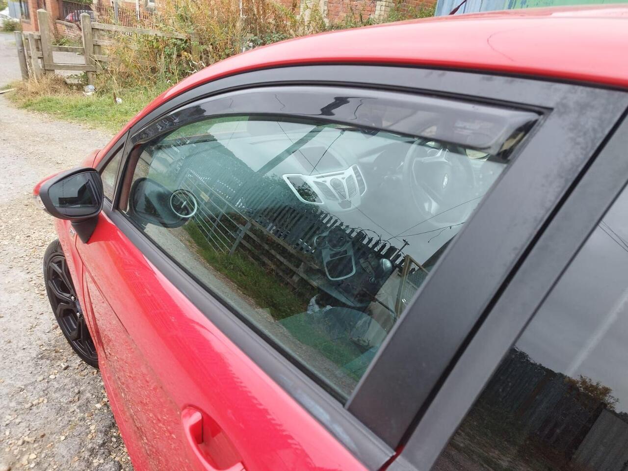 Ford Fiesta — photo 12