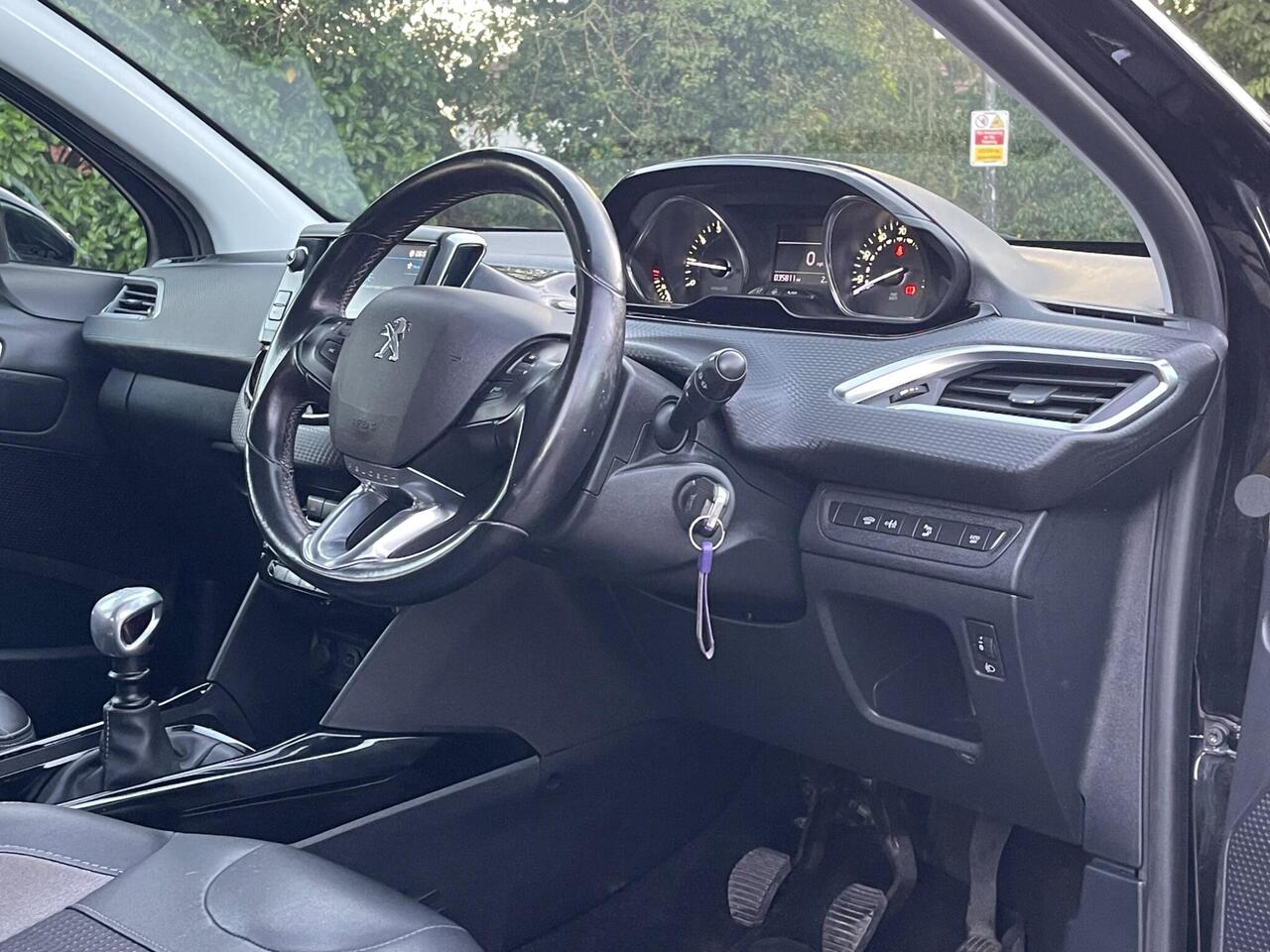 Peugeot 2008 — photo 18