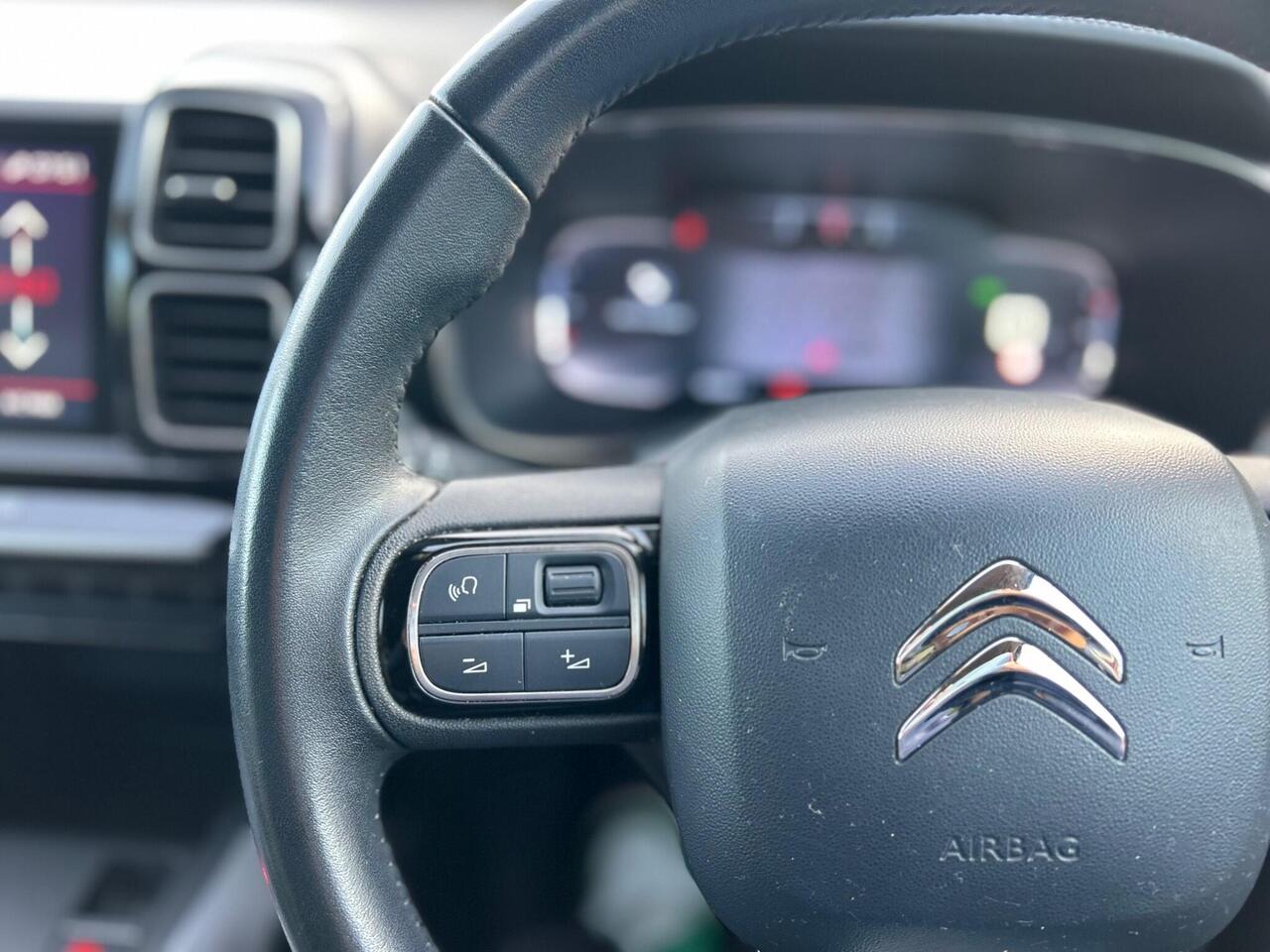 Citroen C5 Aircross — photo 17