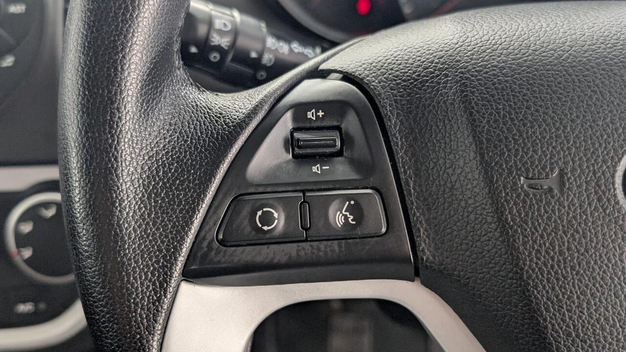 Kia Picanto — photo 37