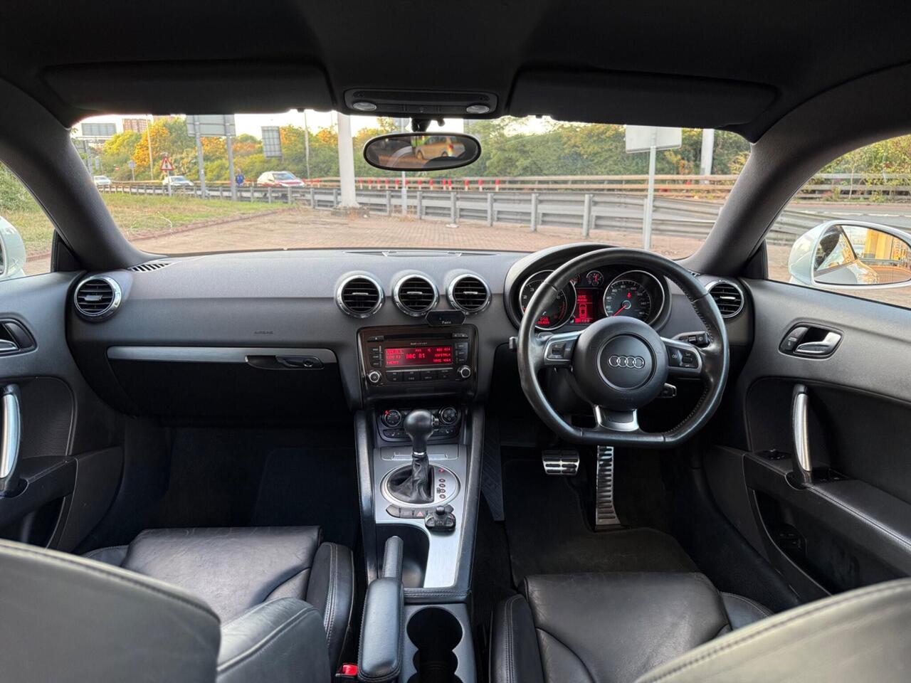 Audi TT — photo 2