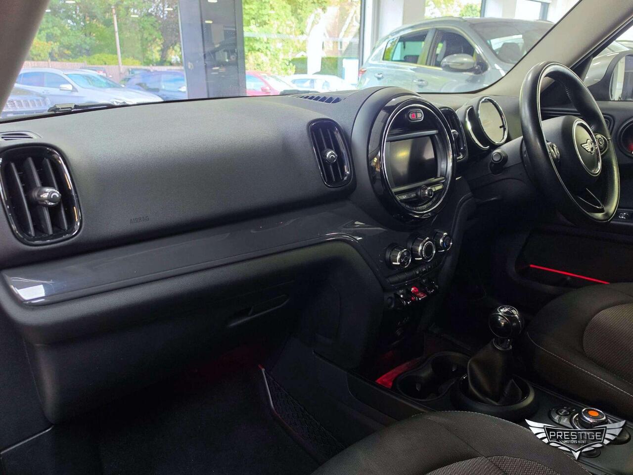 MINI Countryman — photo 28
