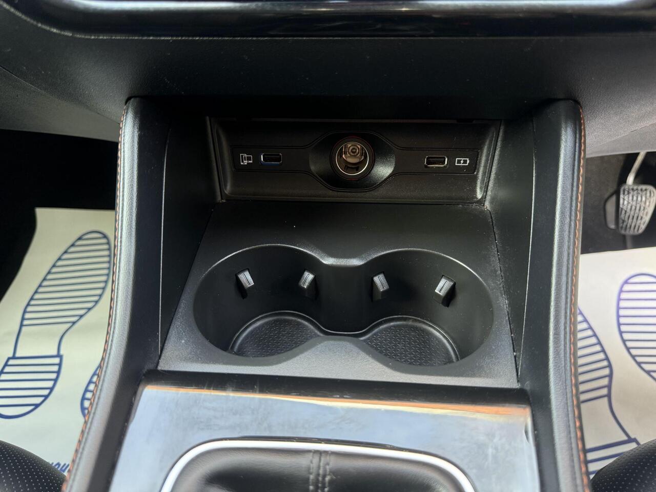 MG MG HS — photo 58
