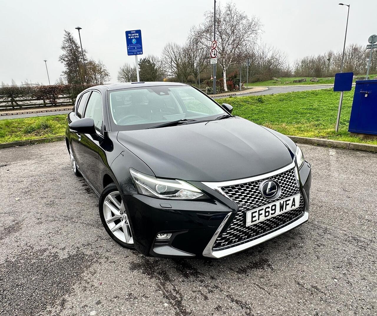 Lexus CT — photo 5