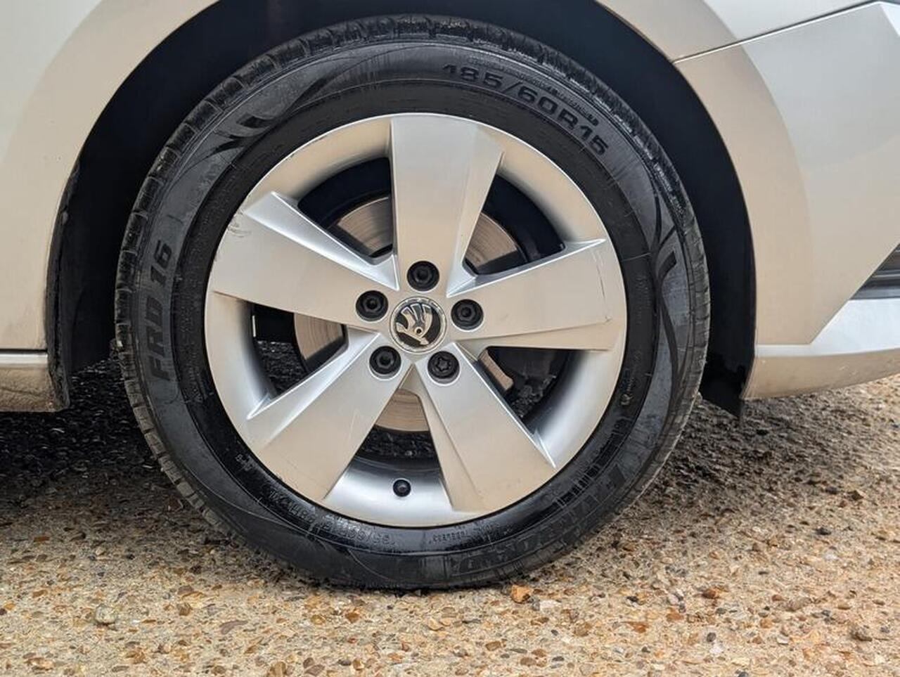 Skoda Fabia — photo 30