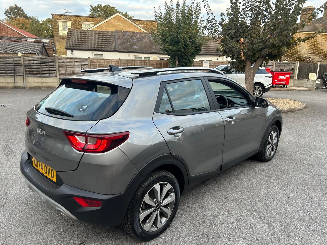 Kia Stonic — photo 4