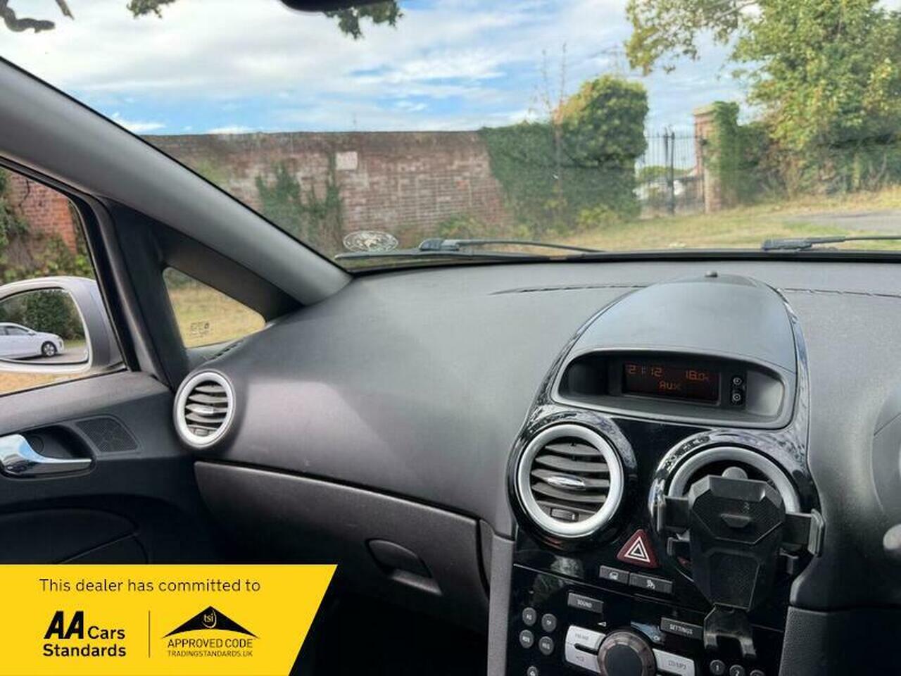 Vauxhall Corsa — photo 44