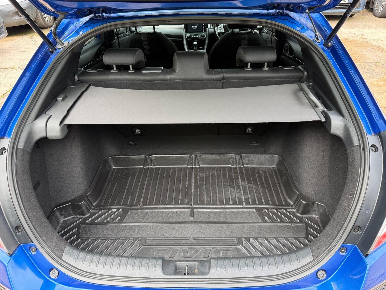 Honda Civic — photo 18
