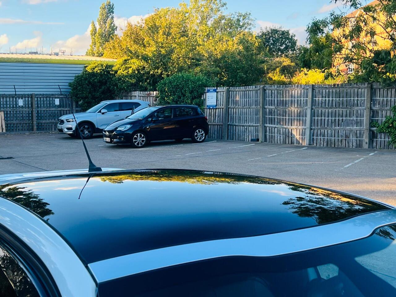 Peugeot 208 — photo 18