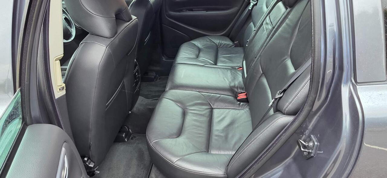 Volvo V70 — photo 59