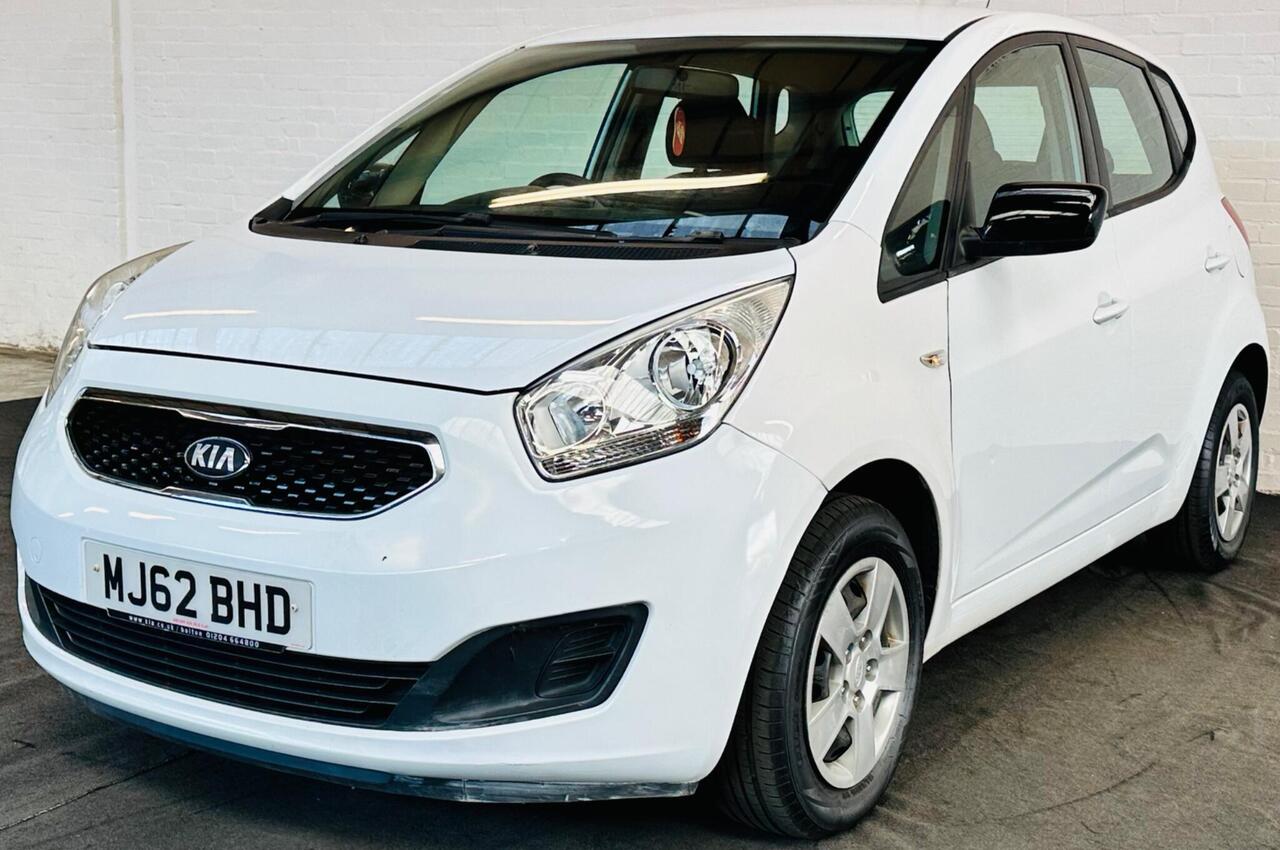 Kia Venga — photo 10
