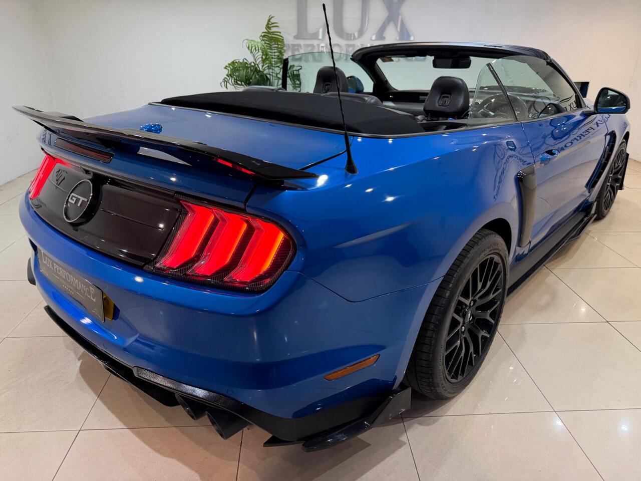 Ford Mustang — photo 34
