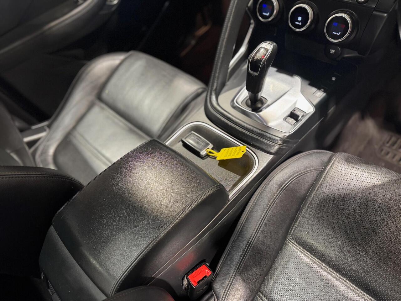 Jaguar E-PACE — photo 17