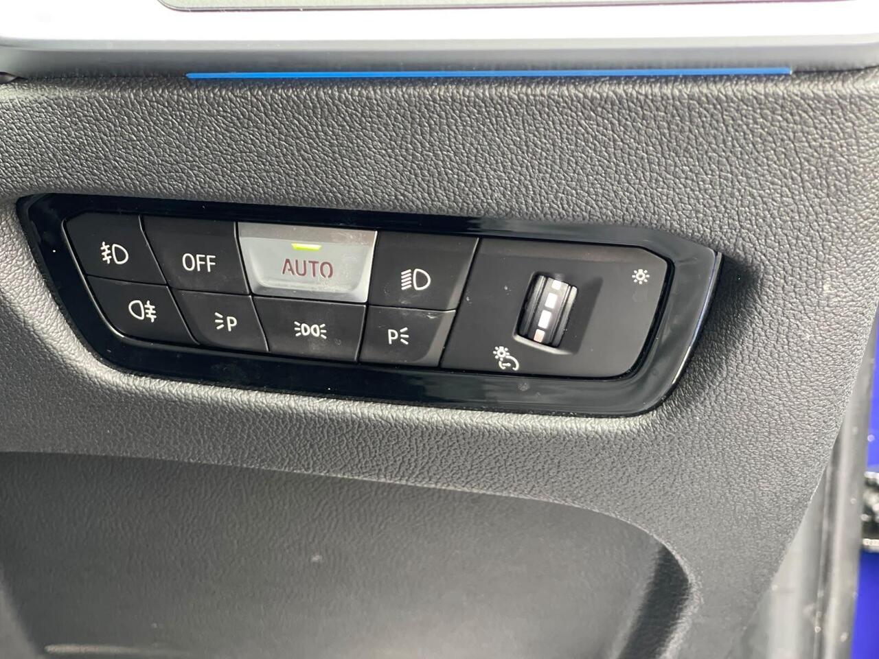 BMW 3 Series — photo 32